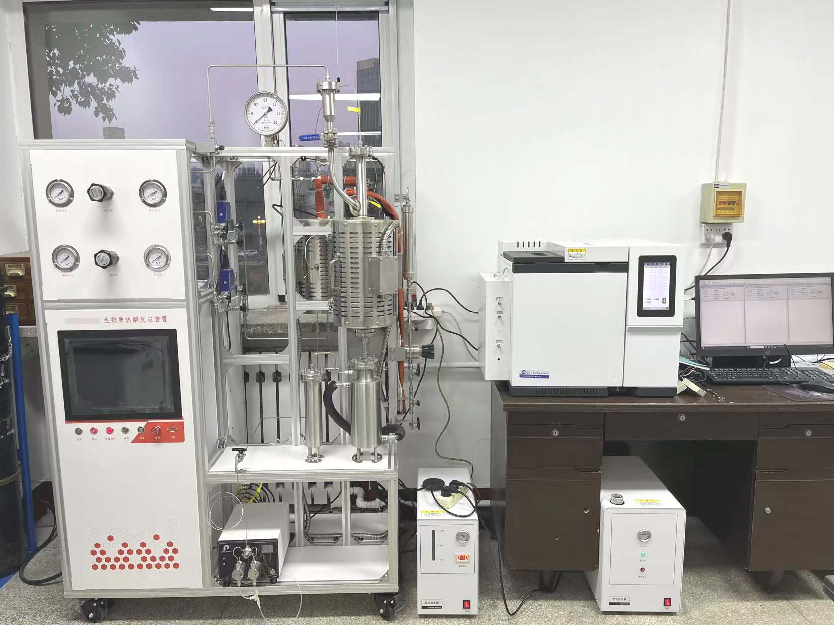 氣相色譜儀GC-7600A.jpg 氣相色譜儀GC-7600A.jpg