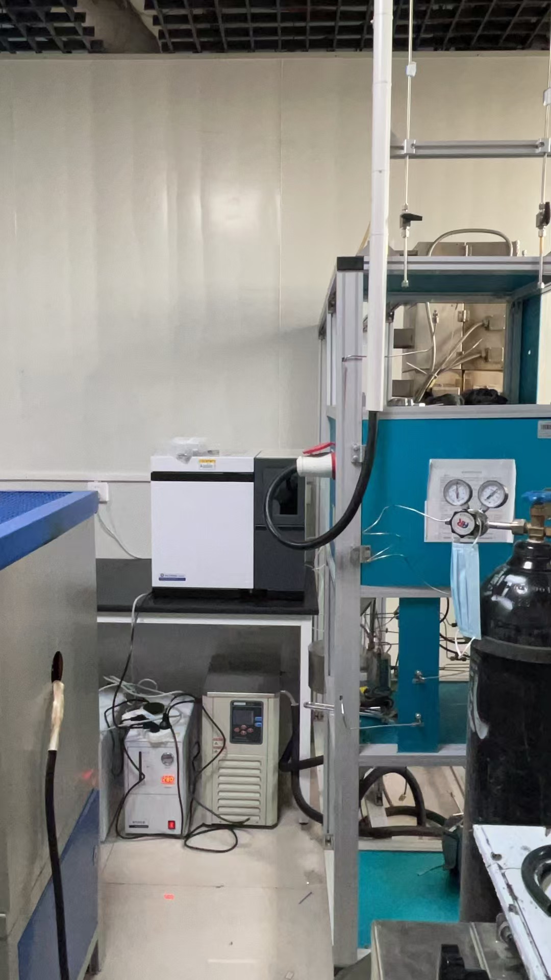 寧夏大學co2催化反應氣相色譜儀.jpg 寧夏大學co2催化反應氣相色譜儀.jpg